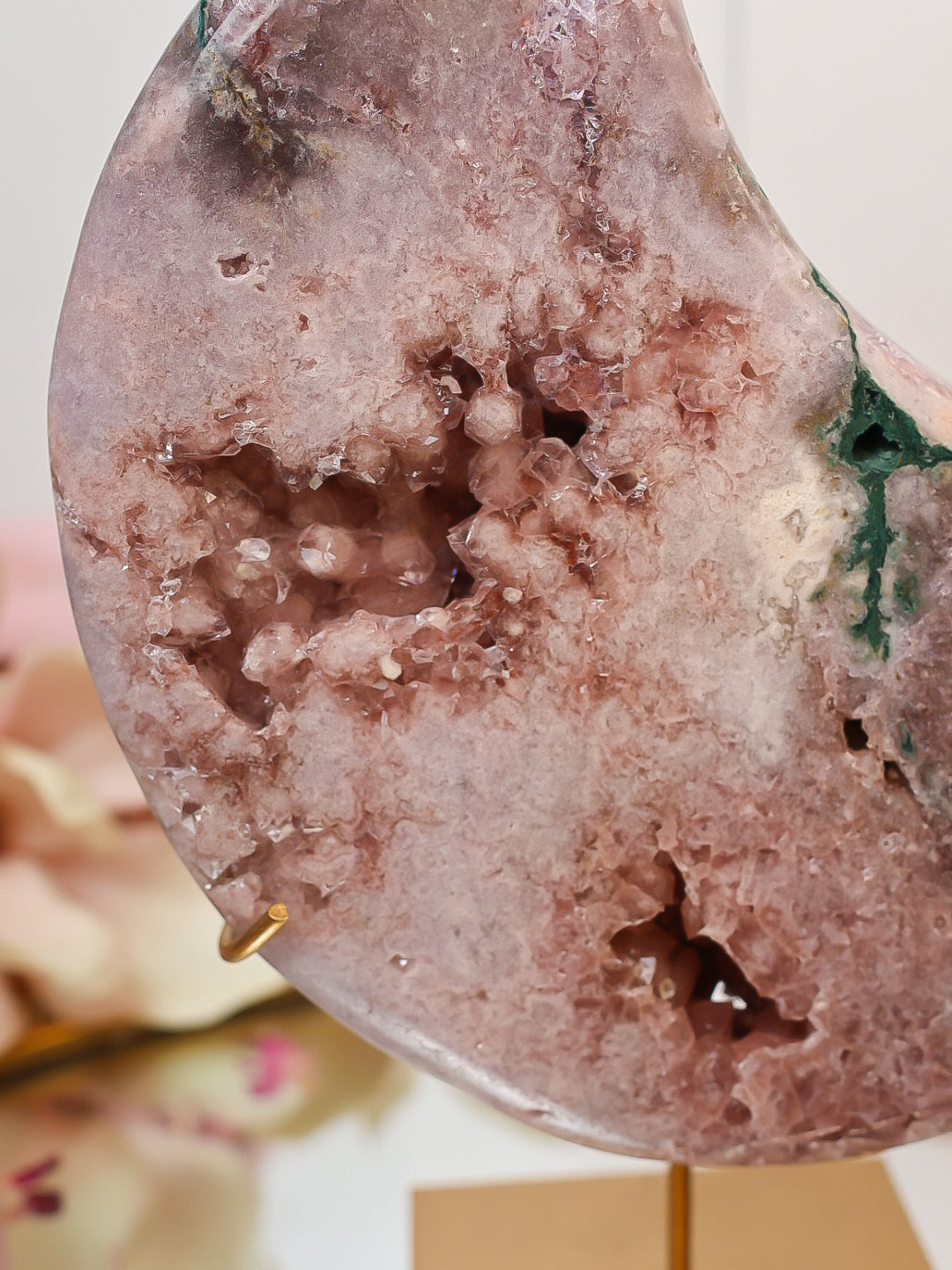 Druzy Pink Amethyst Mond auf Ständer UNIKAT