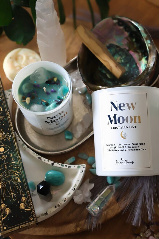 New Moon Kristallkerze mit Bergkristall und Amazonit – handgegossene Sojawachs-Kerze zum Neumond im Zwilling für Klarheit, Vertrauen und Neubeginn